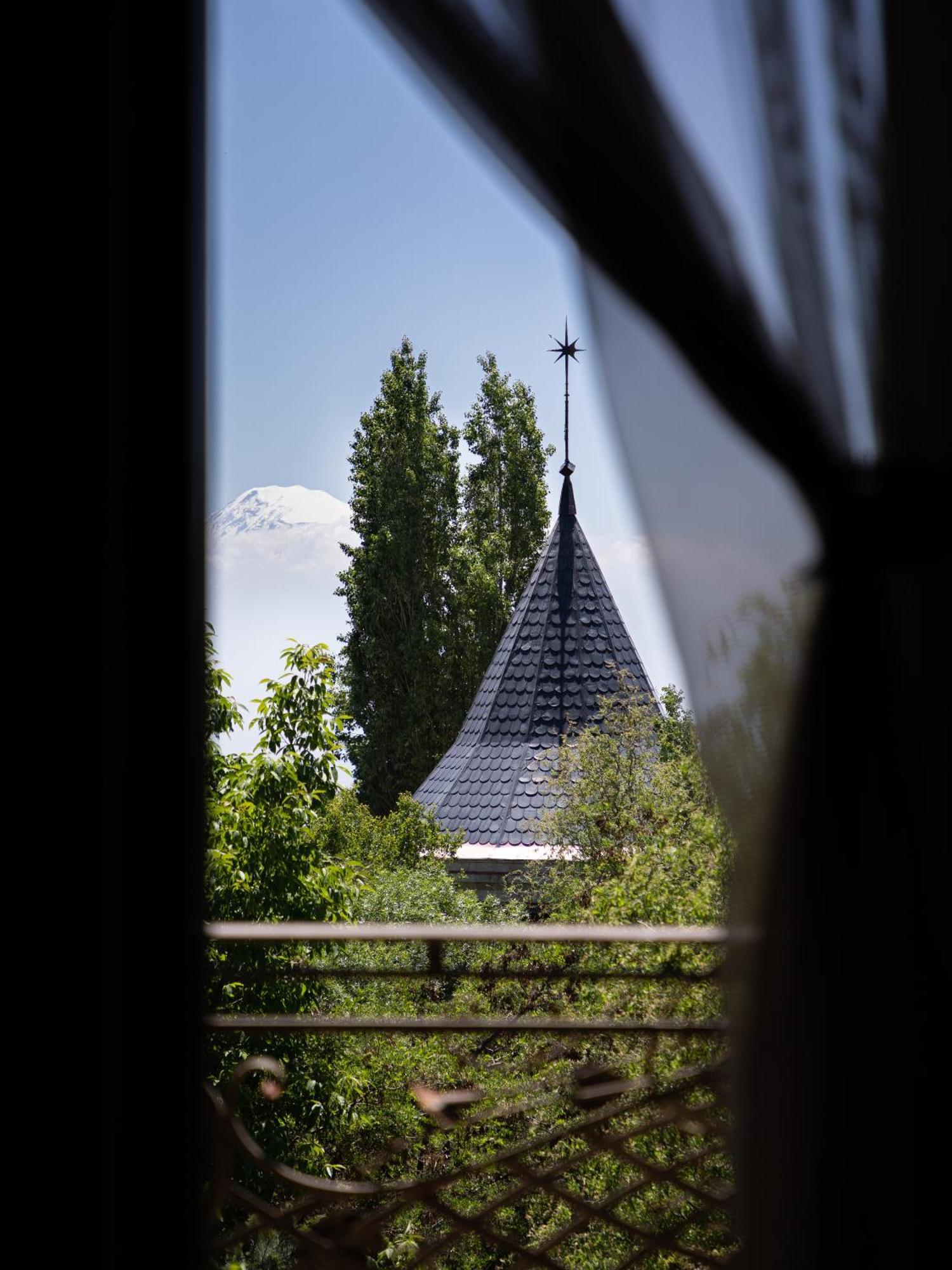 Ma Byurakan Exterior photo